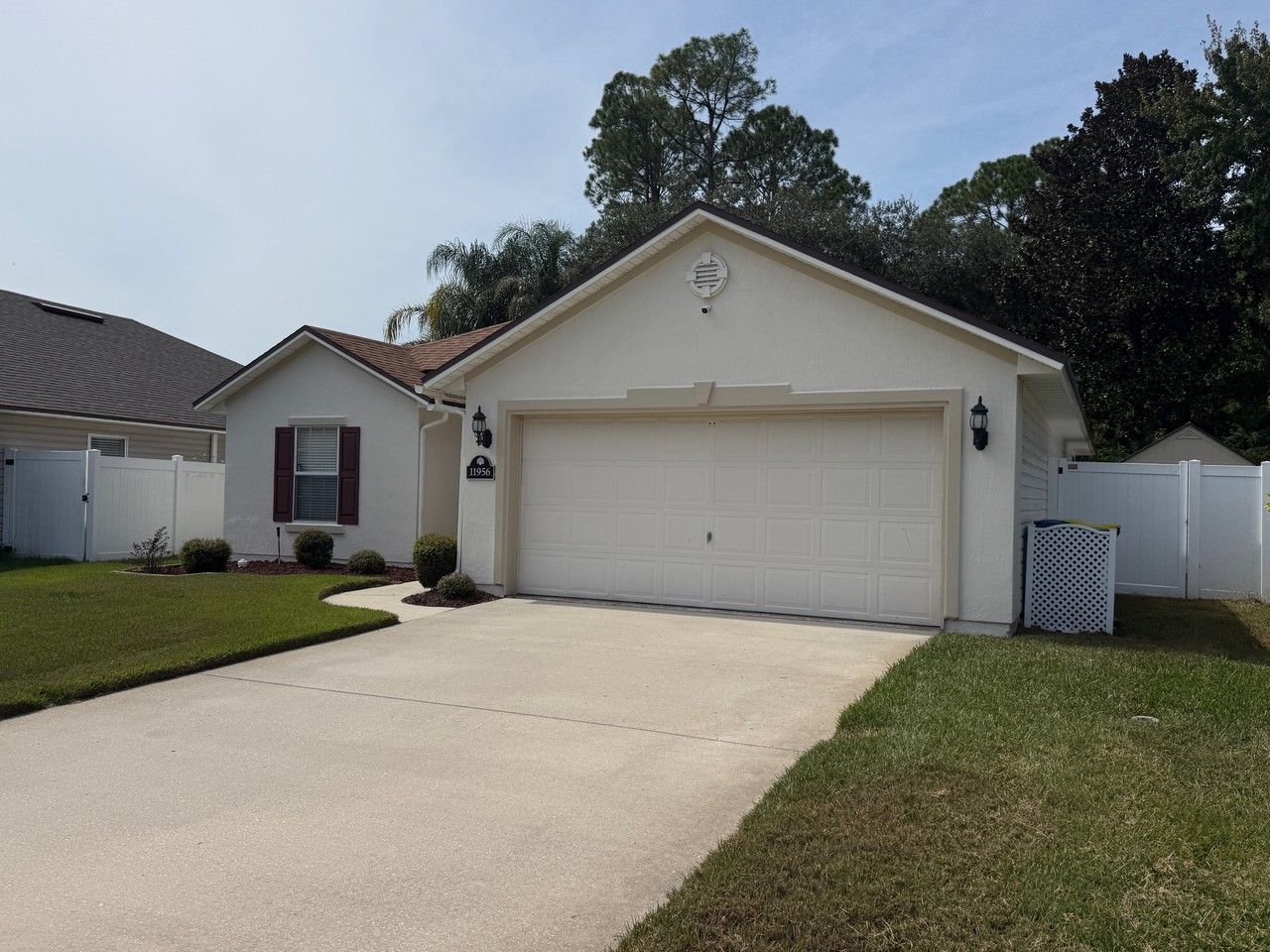 11956 Hayden Lakes Cir #1 - Photo 2 of 33