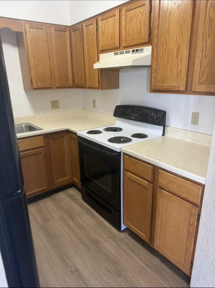 10 Almadin Ln #D - Photo 3 of 15