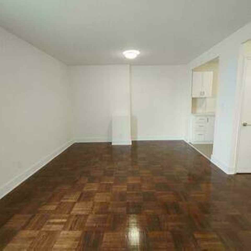 12 Bater Street - Photo 5 of 9