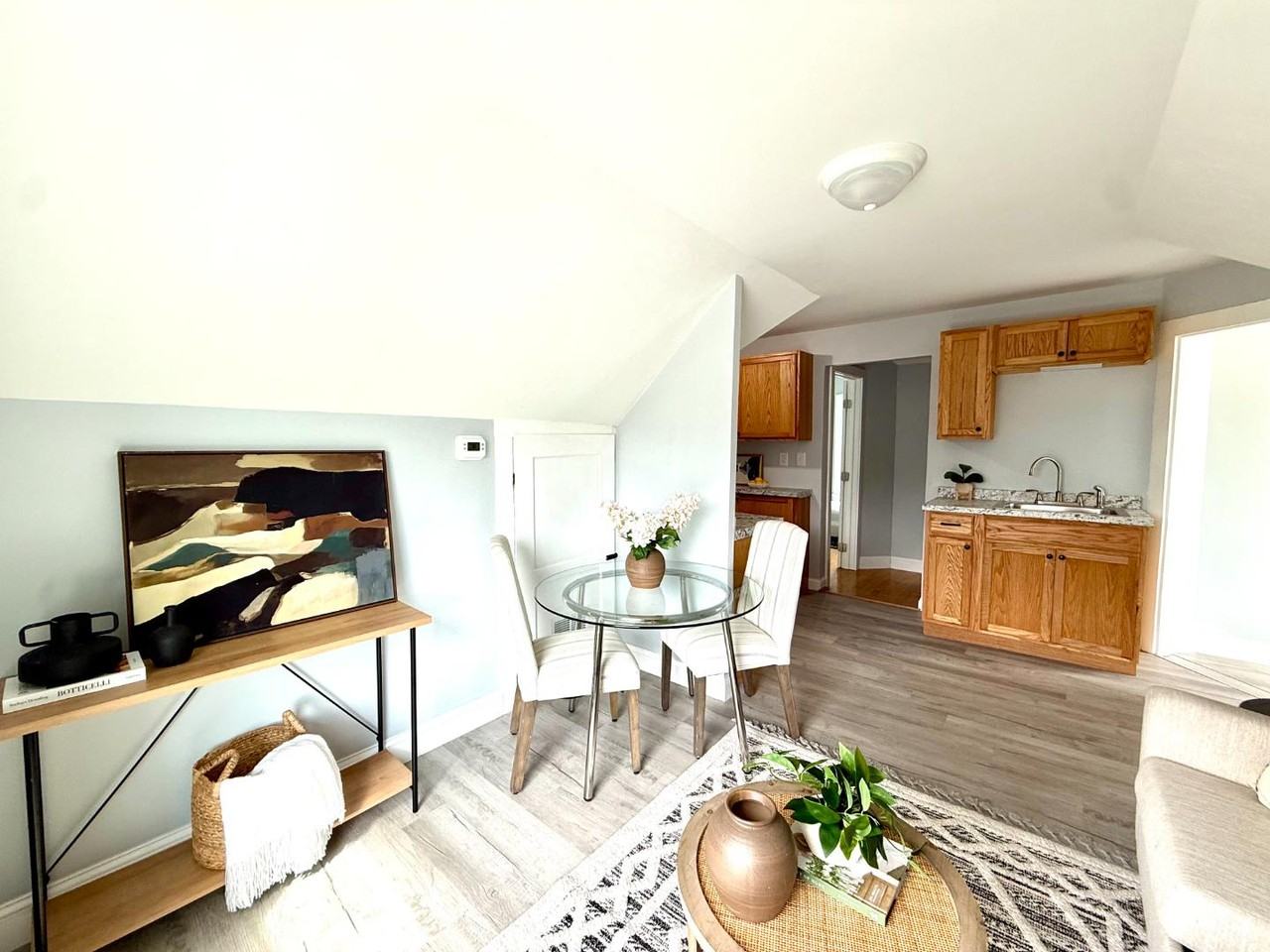 60 Calmar Street - Photo 4 of 10