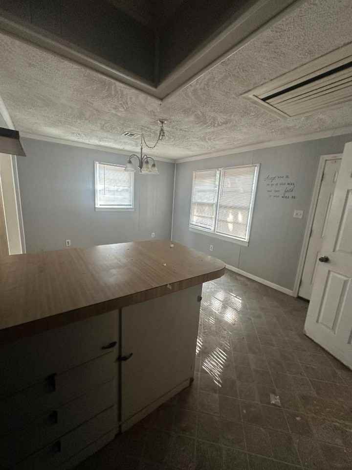 2638 Deeb Dr - Photo 3 of 8