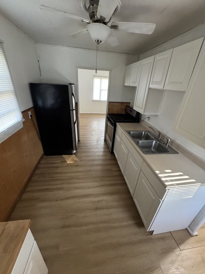 2916 Reynolds St #1 - Photo 3 of 13
