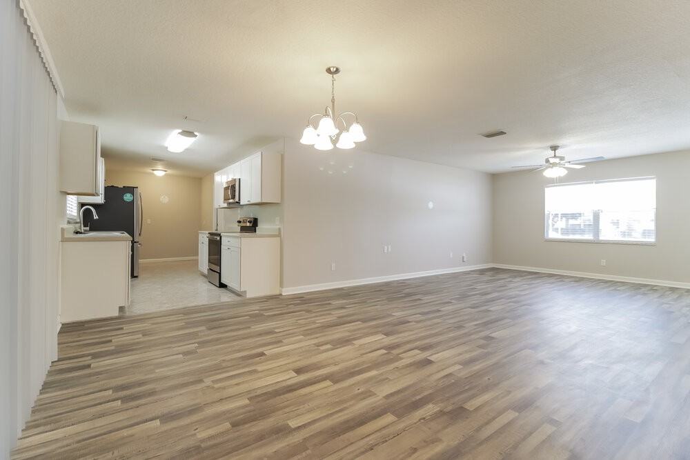 5025 Goldenrod Place Rd - Photo 4 of 16