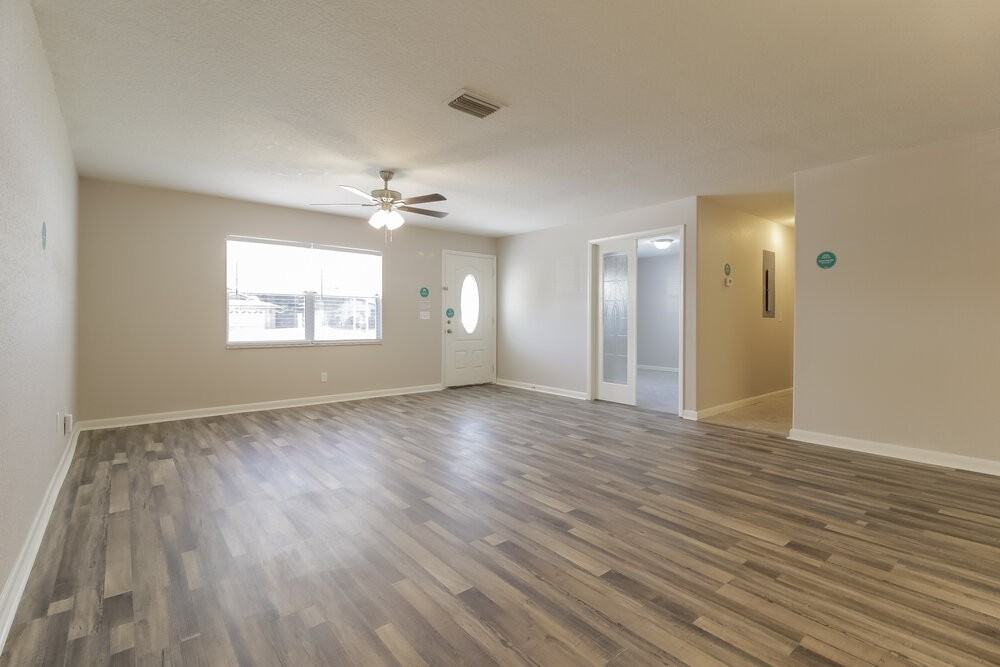 5025 Goldenrod Place Rd - Photo 5 of 16