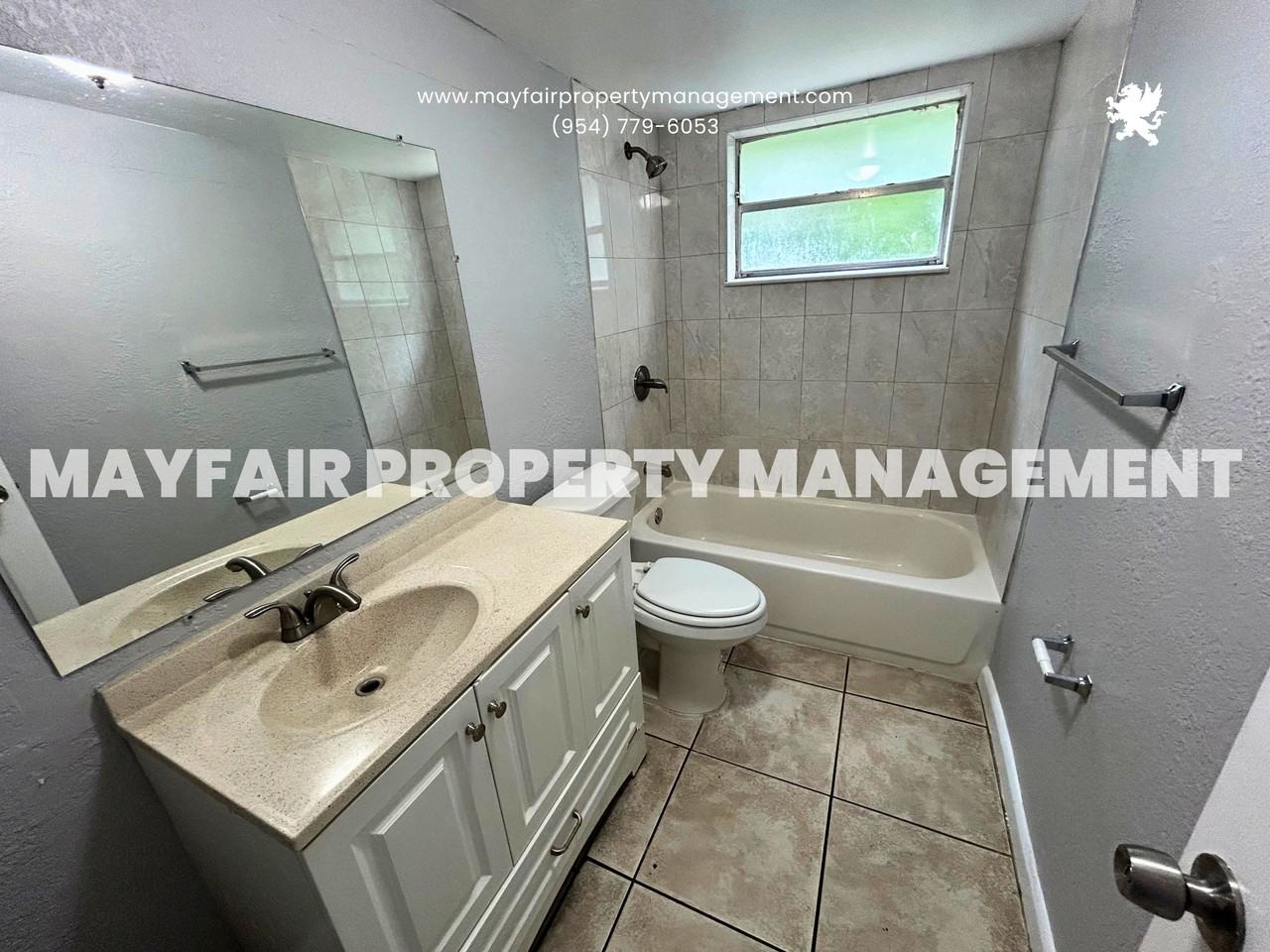 1440 Nw 22nd St #5 - Photo 3 of 19