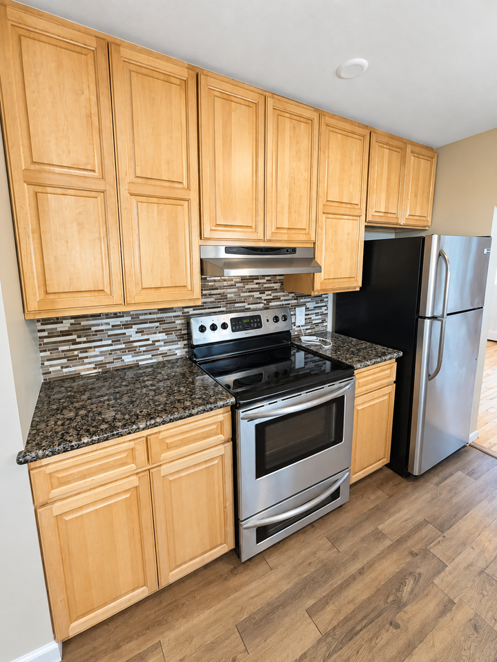 8411 55th Ave Ne - Photo 4 of 18