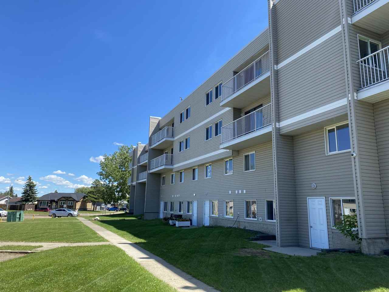 Riviera Garden 1, 2 & 3 bedrooms! Updated Units with Insuite Laundry! - Photo 2 of 24