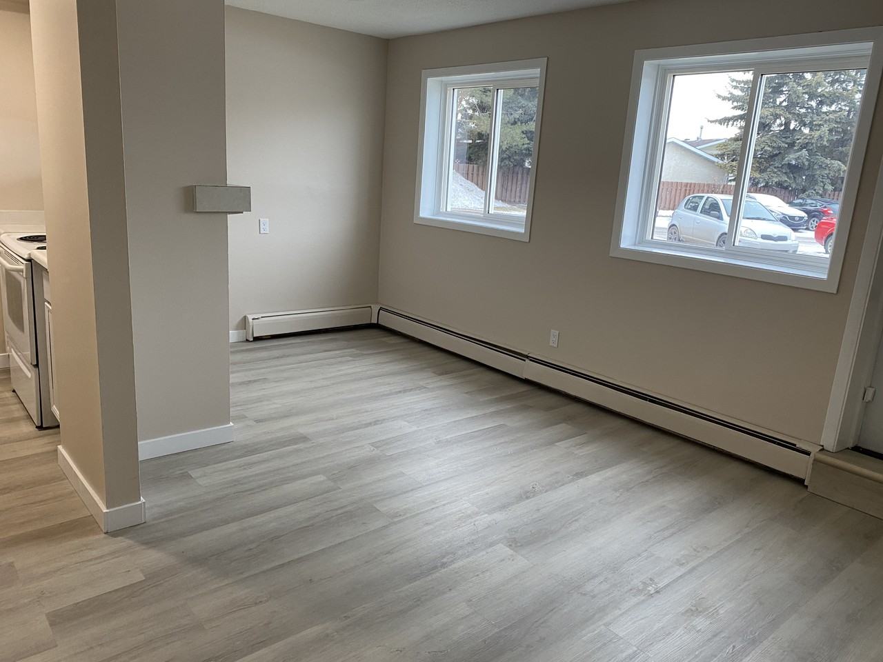 Riviera Garden 1, 2 & 3 bedrooms! Updated Units with Insuite Laundry! - Photo 6 of 24