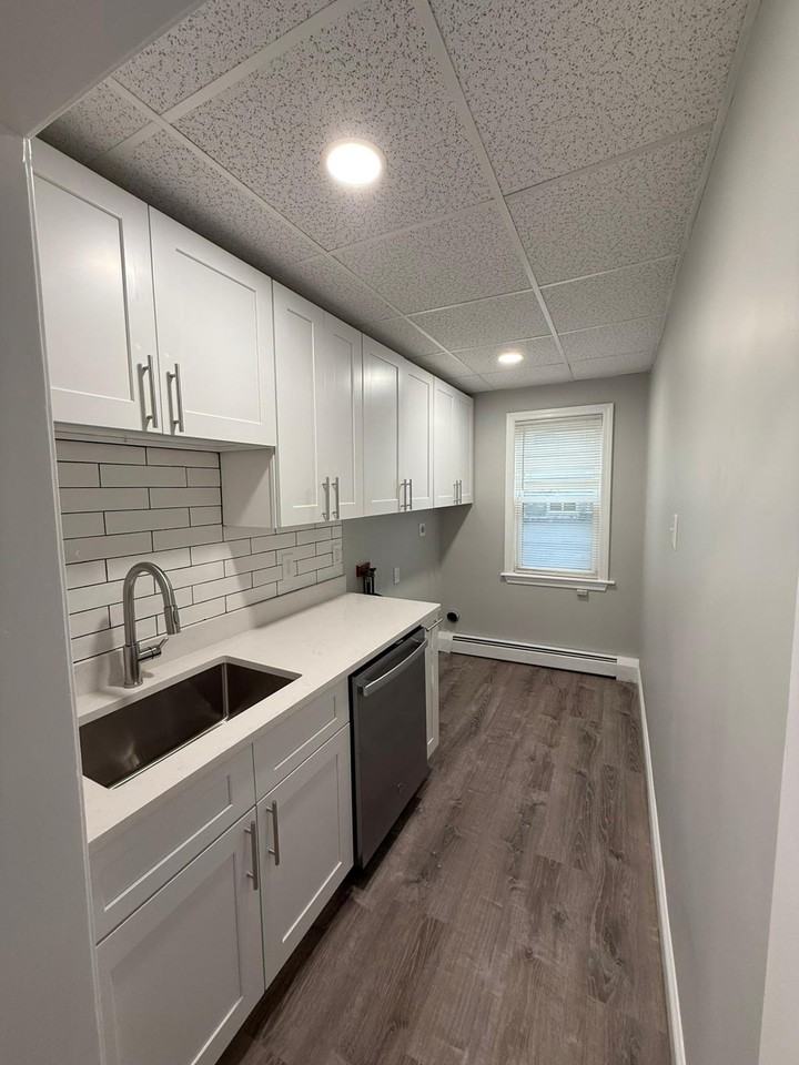 47 Windham St #1 - Photo 4 of 12