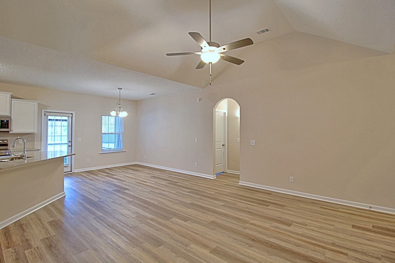 442 Akins Ranch Rd Ne #1 - Photo 3 of 31