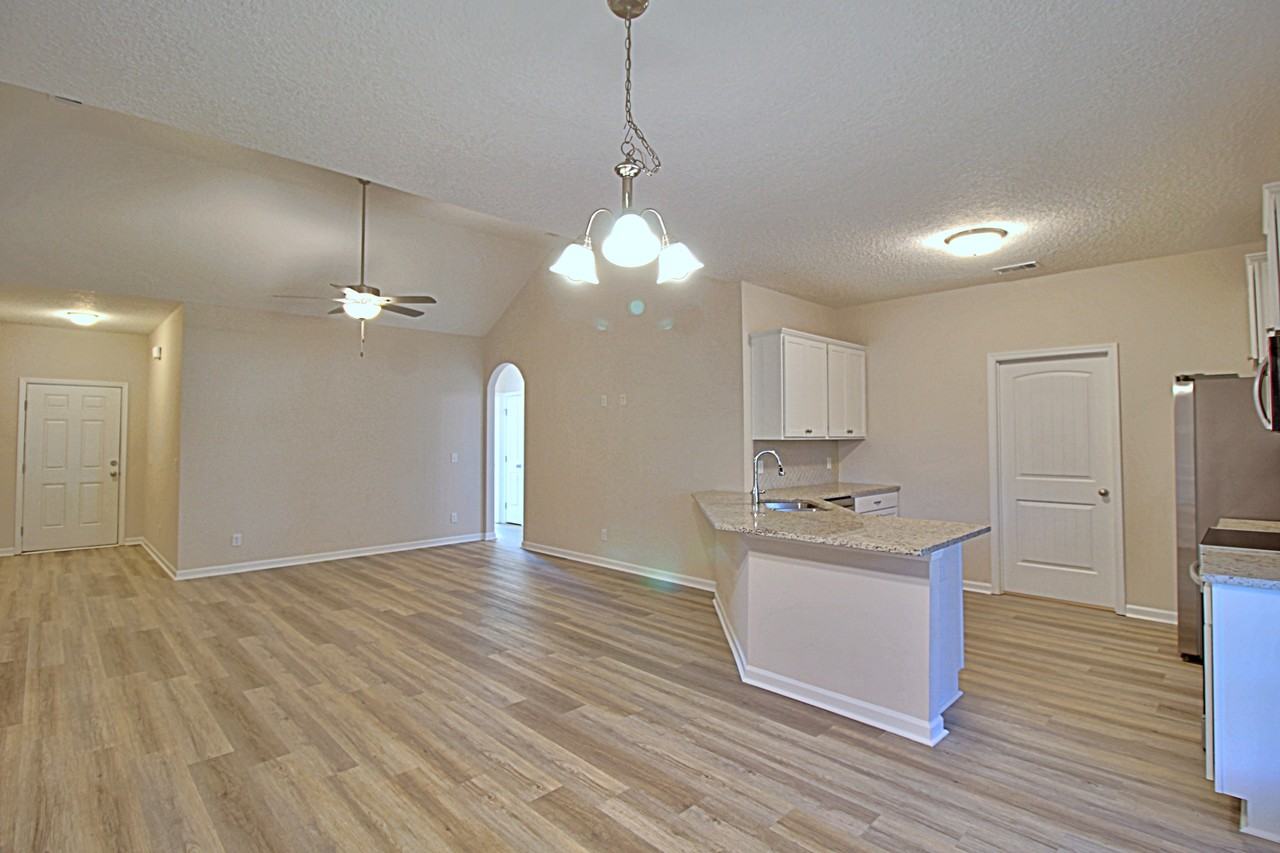 442 Akins Ranch Rd Ne #1 - Photo 4 of 31