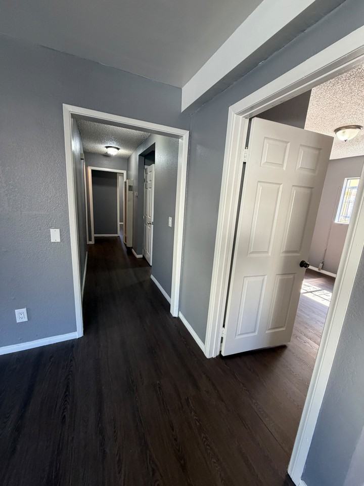 10612 S Budlong Ave #2 - Photo 6 of 21
