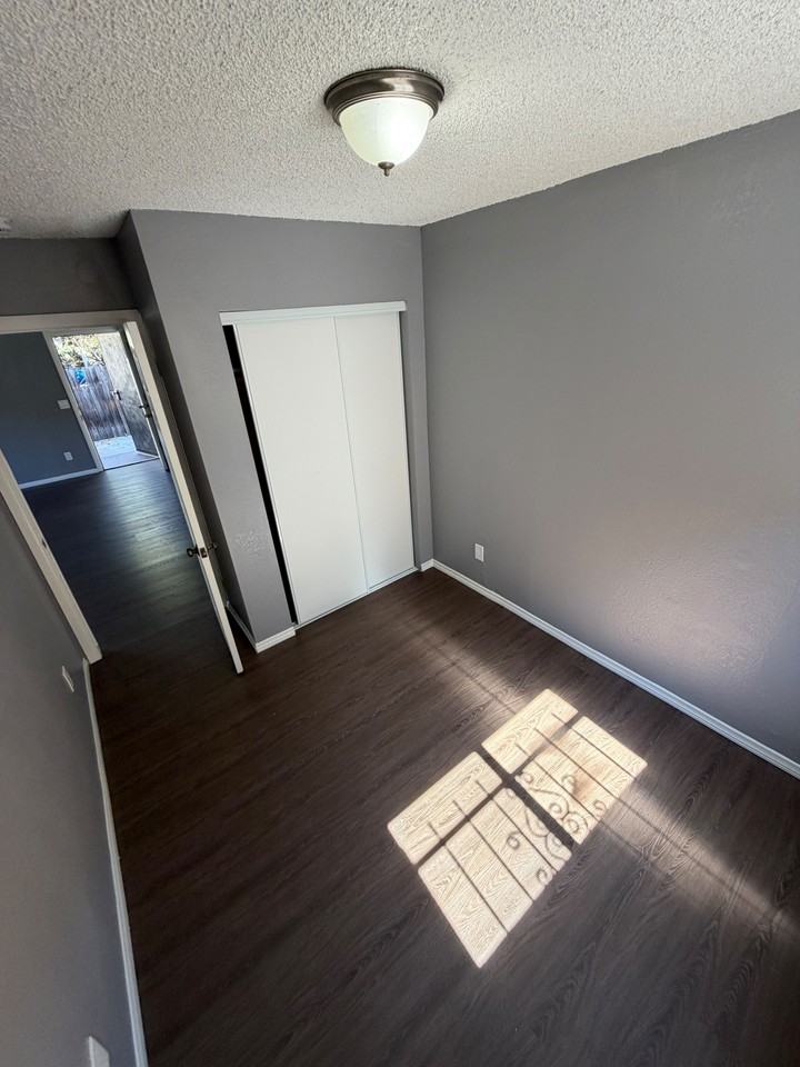 10612 S Budlong Ave #2 - Photo 7 of 21