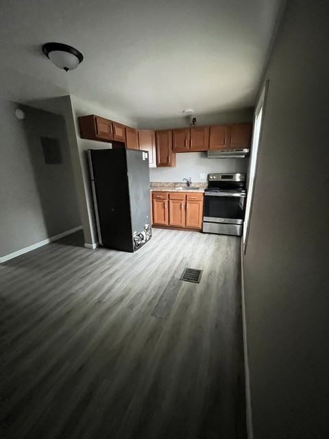 151 Kenwood Ave #UP - Photo 6 of 10