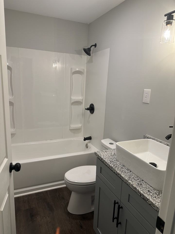 217 Gertrude St #1 - Photo 4 of 8