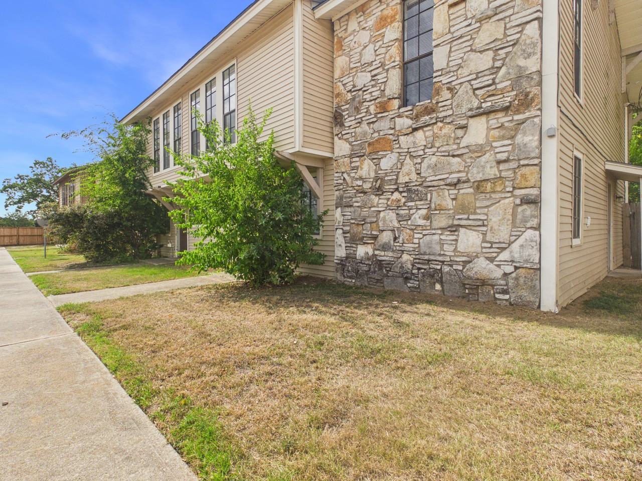 1108 Welsh Ave #A - Photo 3 of 49