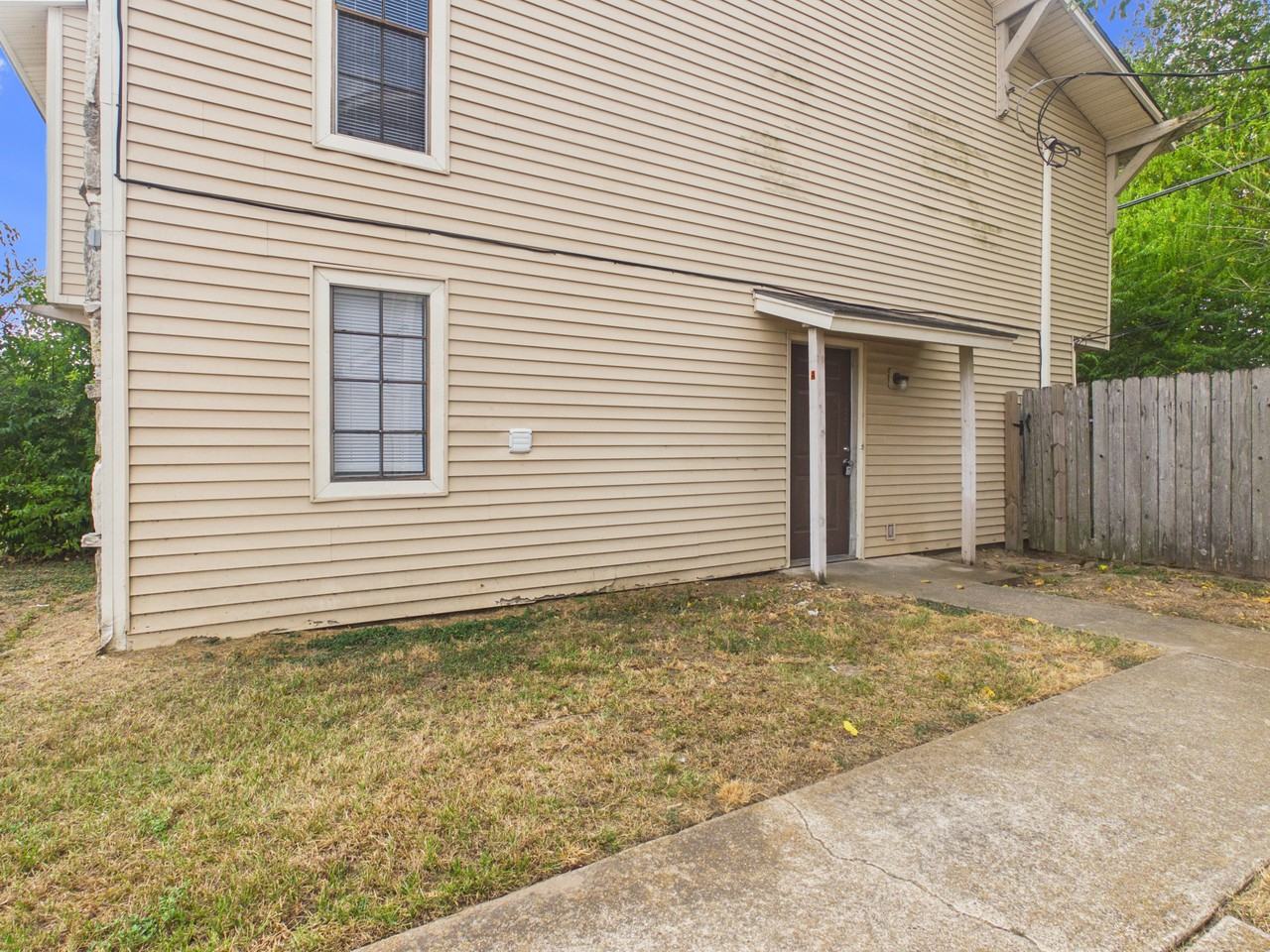 1108 Welsh Ave #A - Photo 4 of 49