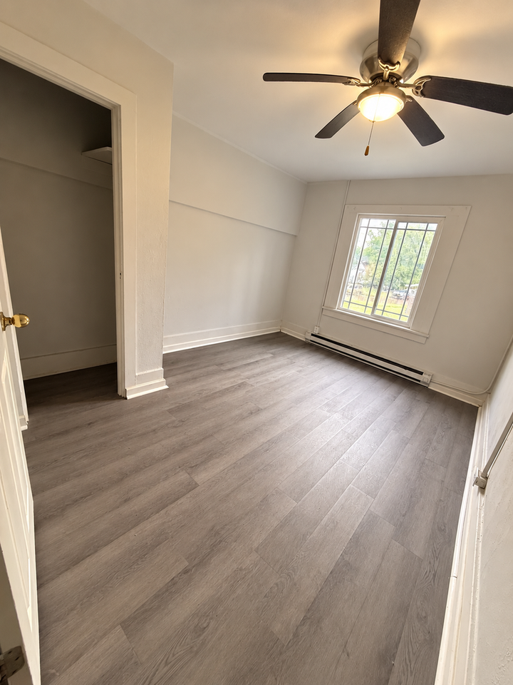 412 North William Street - Photo 4 of 6