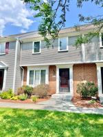 featured image of 302 Foxwood Cir #302