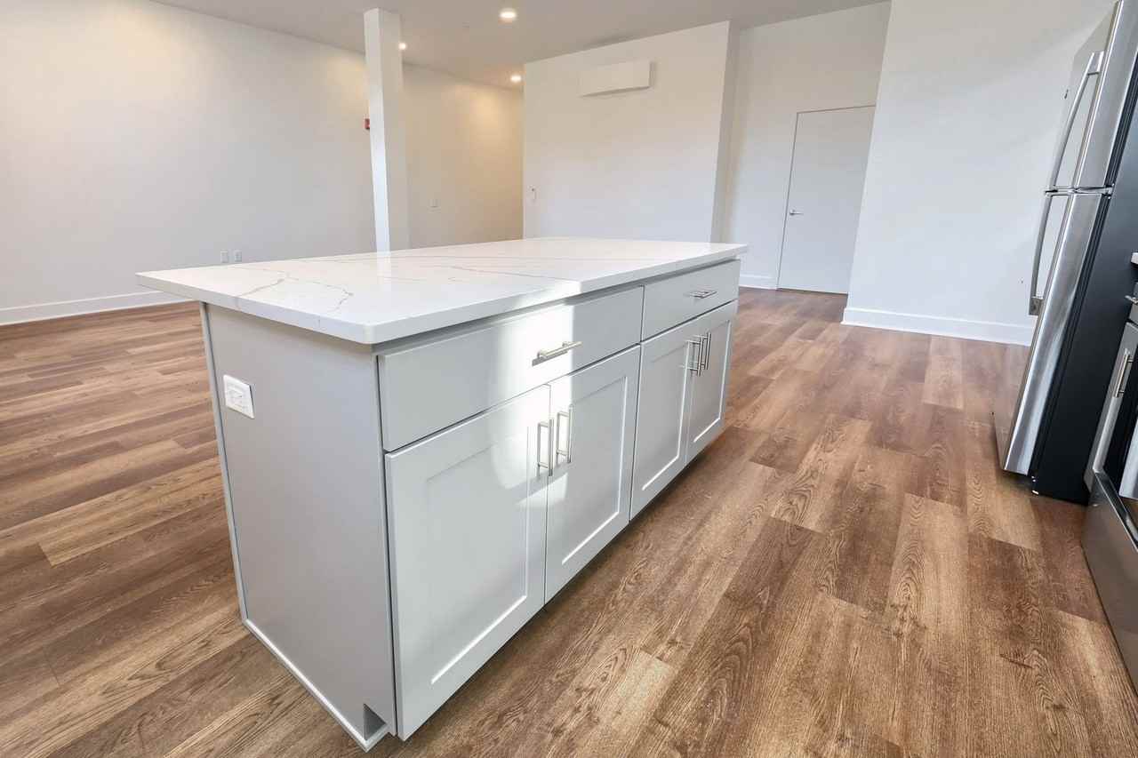 204 N George St #212 - Photo 6 of 14