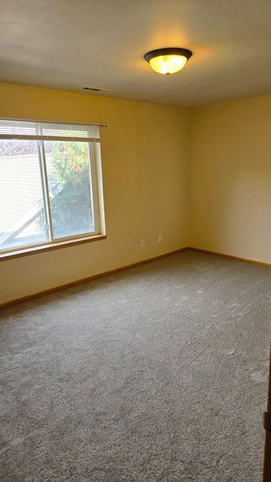 2902WVIL - Photo 3 of 33