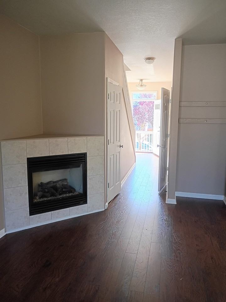 4611 Se 20th Ter #1 - Photo 4 of 19