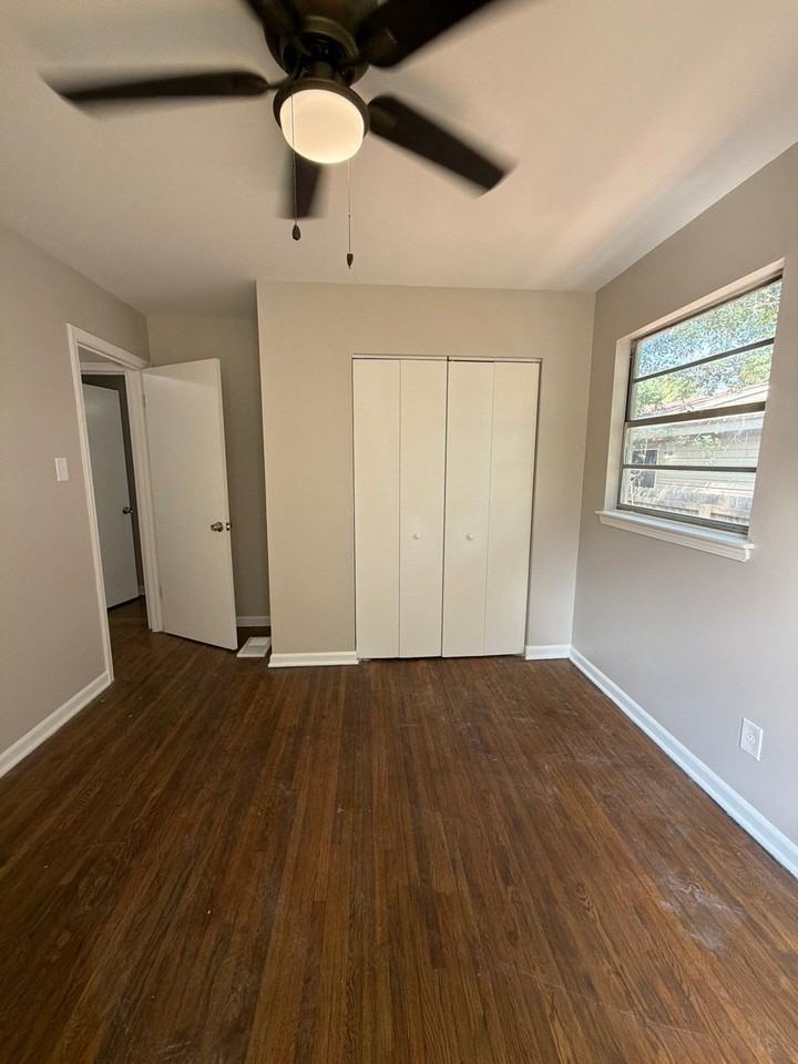 1522 Winfield Rd #1 - Photo 5 of 11