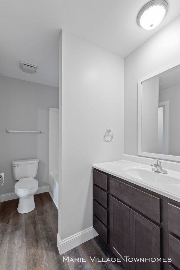 2211 Cordova Ct #A - Photo 4 of 6