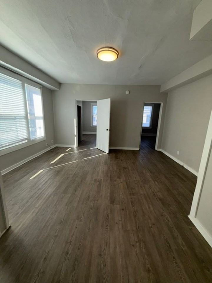 1701 North Main St. - Photo 2 of 8