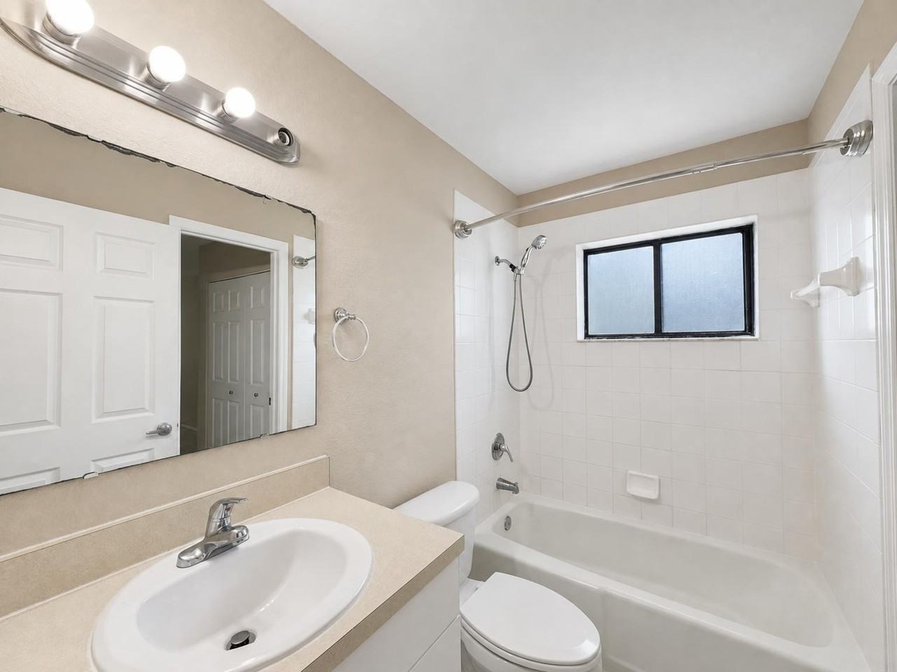 5310 26th Street WestUnit 1904 #1904 - Photo 6 of 10