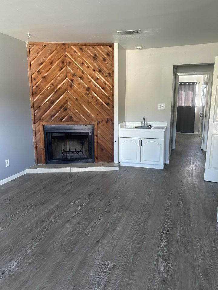 610 Bracewood Cir #A - Photo 3 of 10