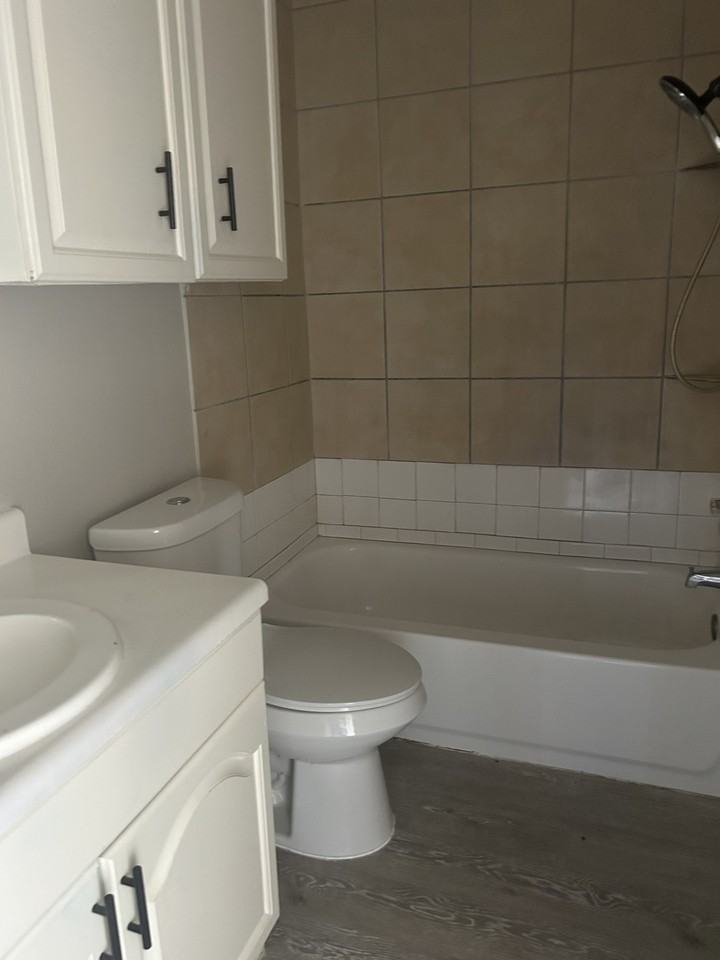 610 Bracewood Cir #A - Photo 7 of 10