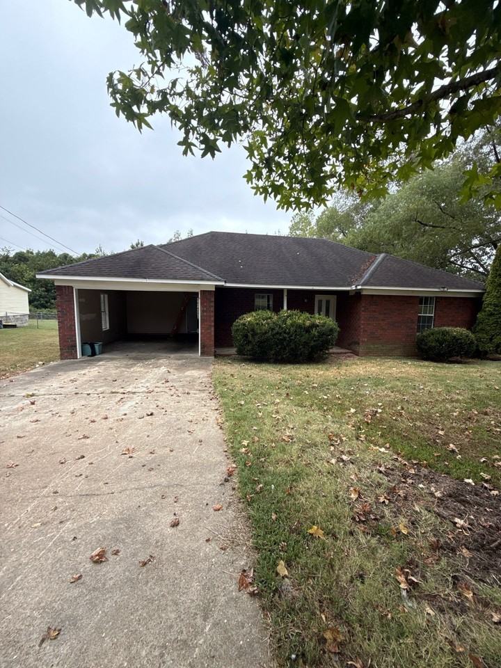 1869 Brighton Clopton Rd #1