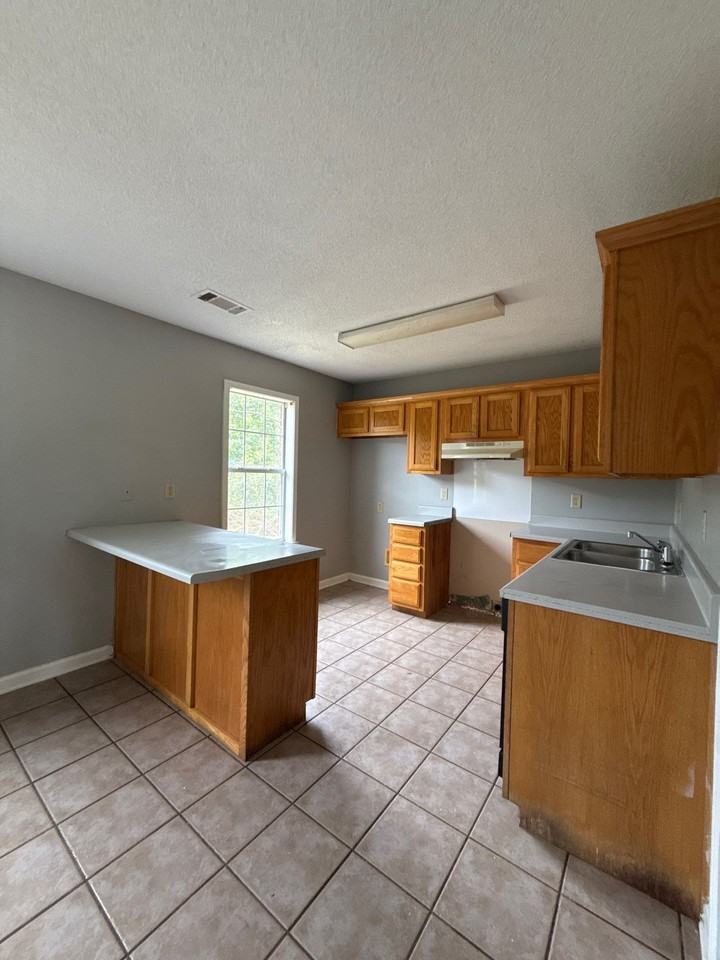 1869 Brighton Clopton Rd #1 - Photo 3 of 10