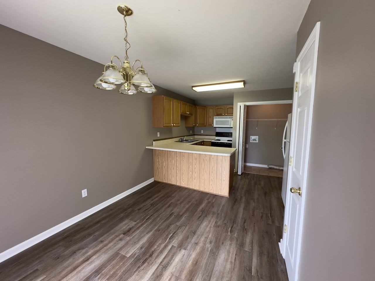 81 Benny Ln - Photo 6 of 32