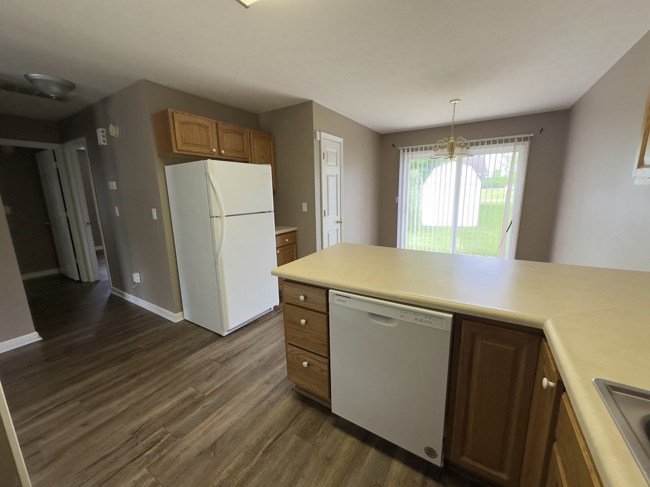 81 Benny Ln - Photo 7 of 32