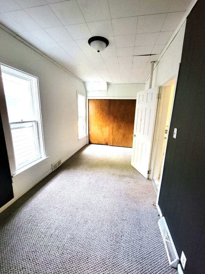 416 Callon St #1 - Photo 7 of 10