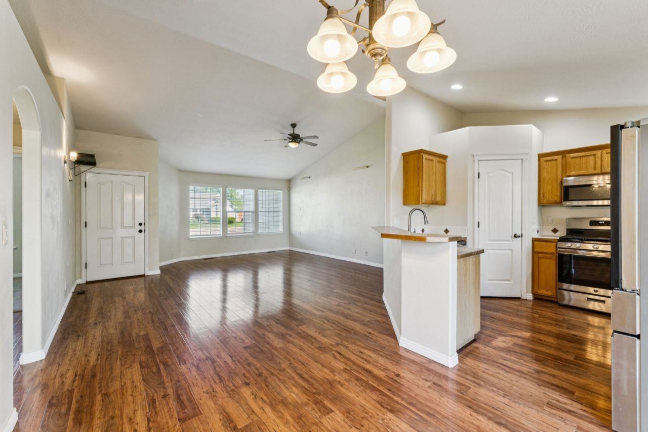 715 New East Rockrose Court #1 - Photo 7 of 35
