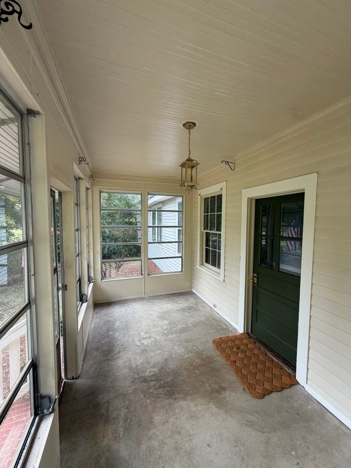 2808 3rd Ave - Photo 4 of 42