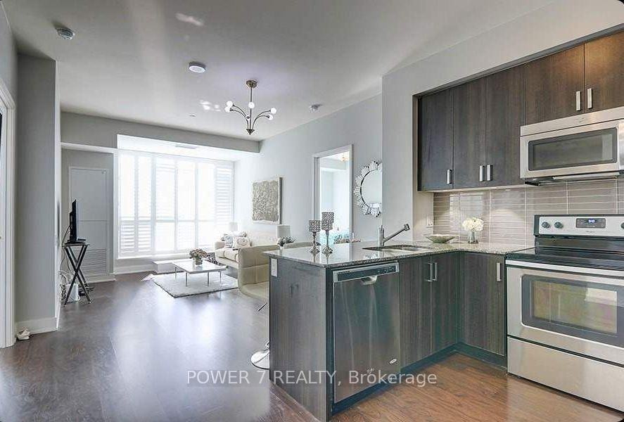 7608 Yonge Street #PH14 - Photo 6 of 35