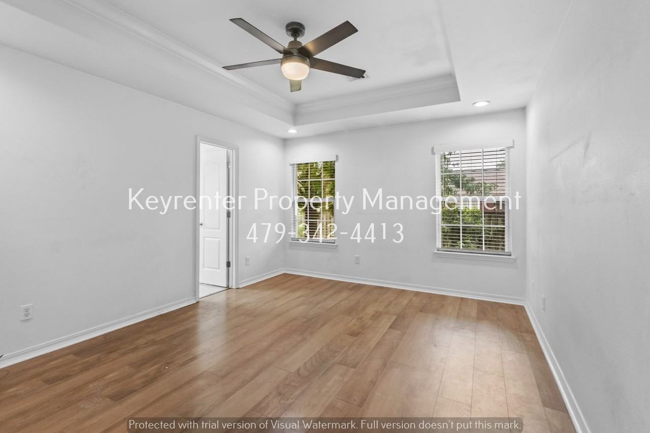 3703 Sw Surrey Ave - Photo 4 of 36