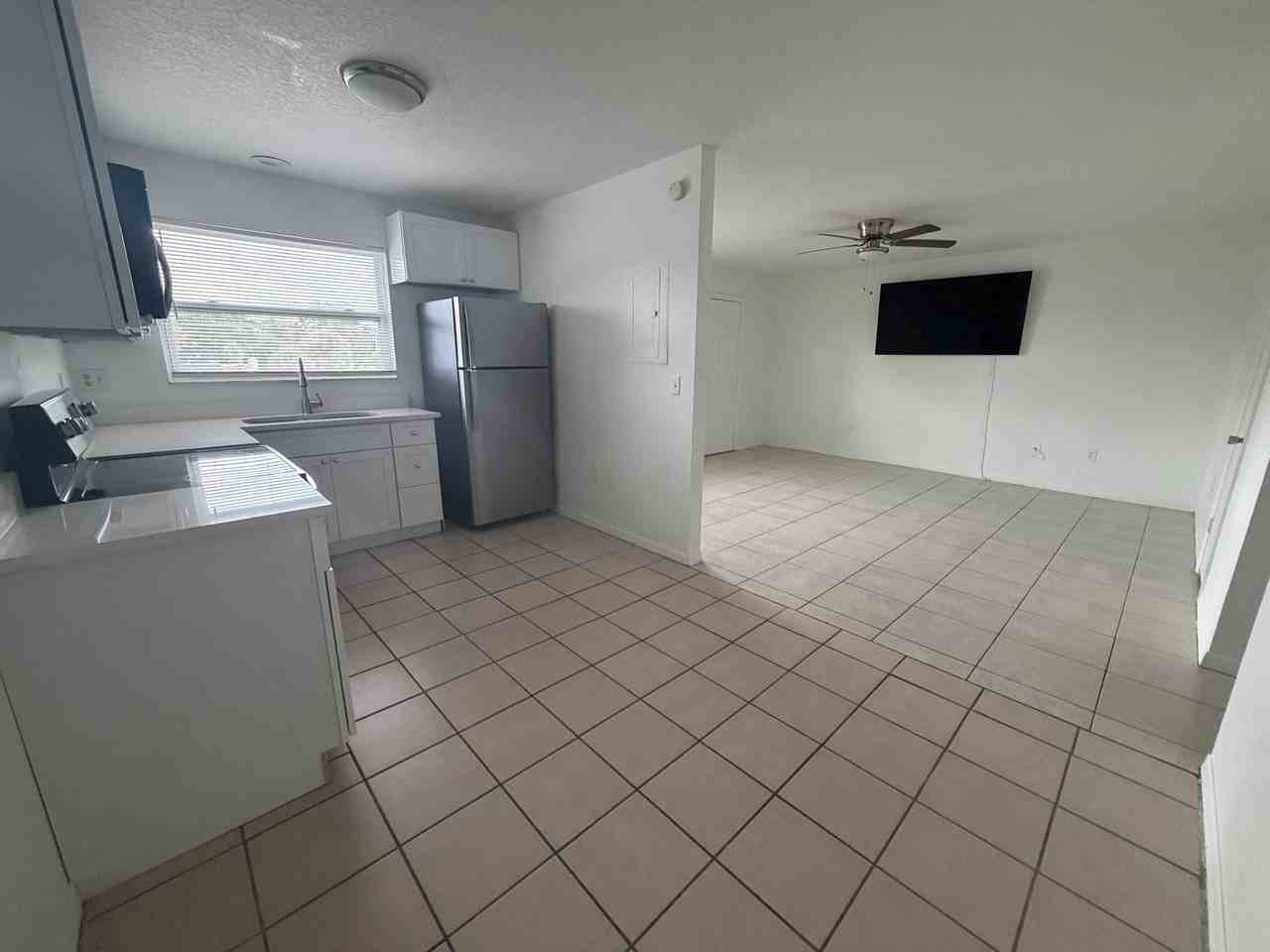 900 N Bay Street2 #2 - Photo 3 of 10