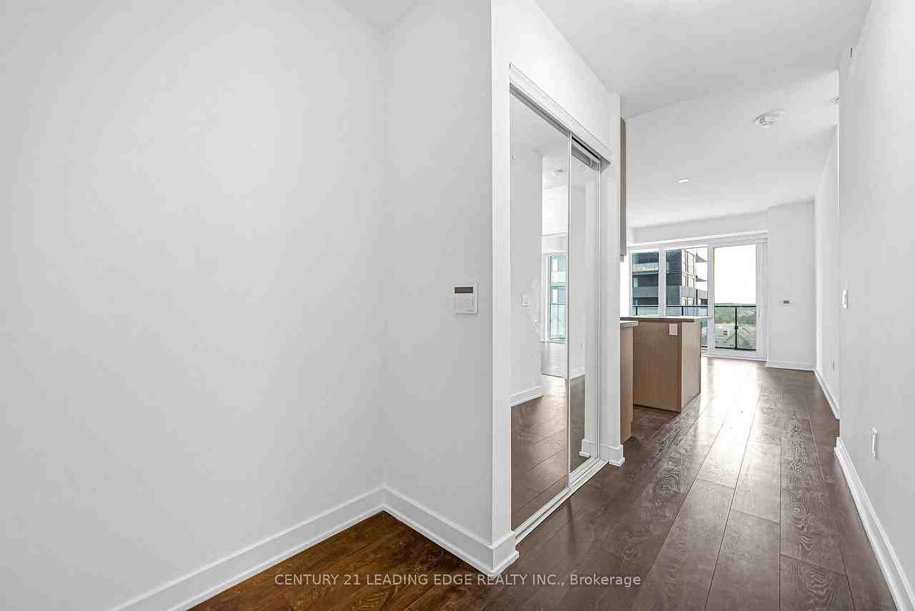 95 Oneida Crescent #707 - Photo 3 of 33