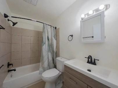 1528 Elmwood AvenueUnit - 306 #1528-306 - Photo 4 of 4