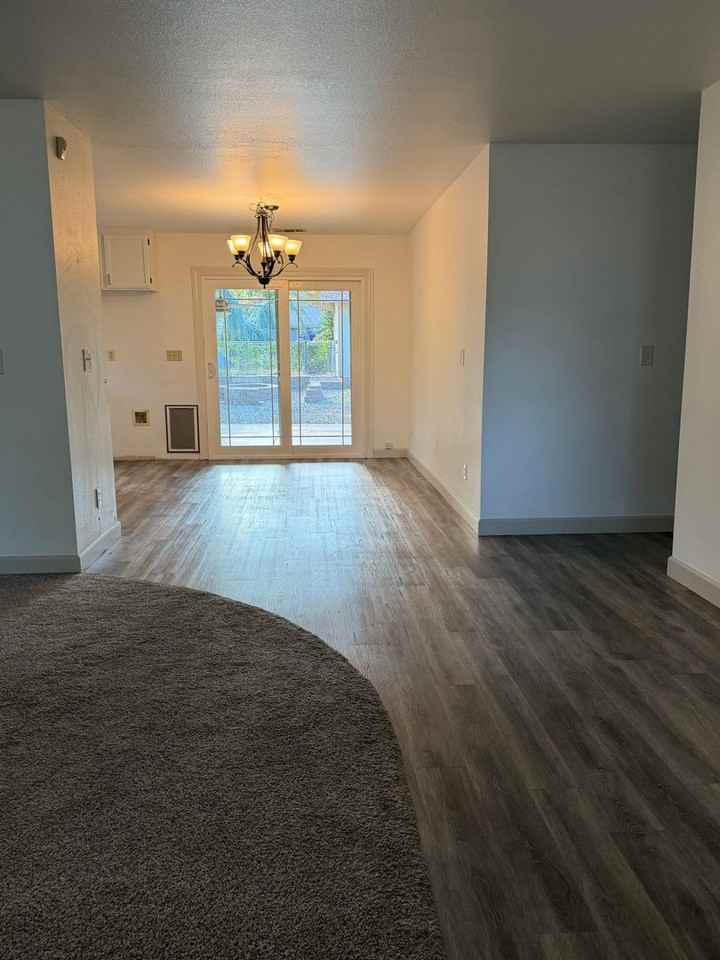 2922 Cobblestone Loop - Photo 3 of 16