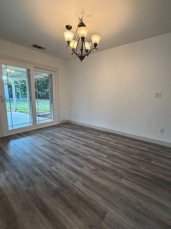 2922 Cobblestone Loop - Photo 6 of 16