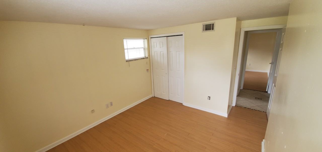 4906B 21st St W #4906B - Photo 4 of 17