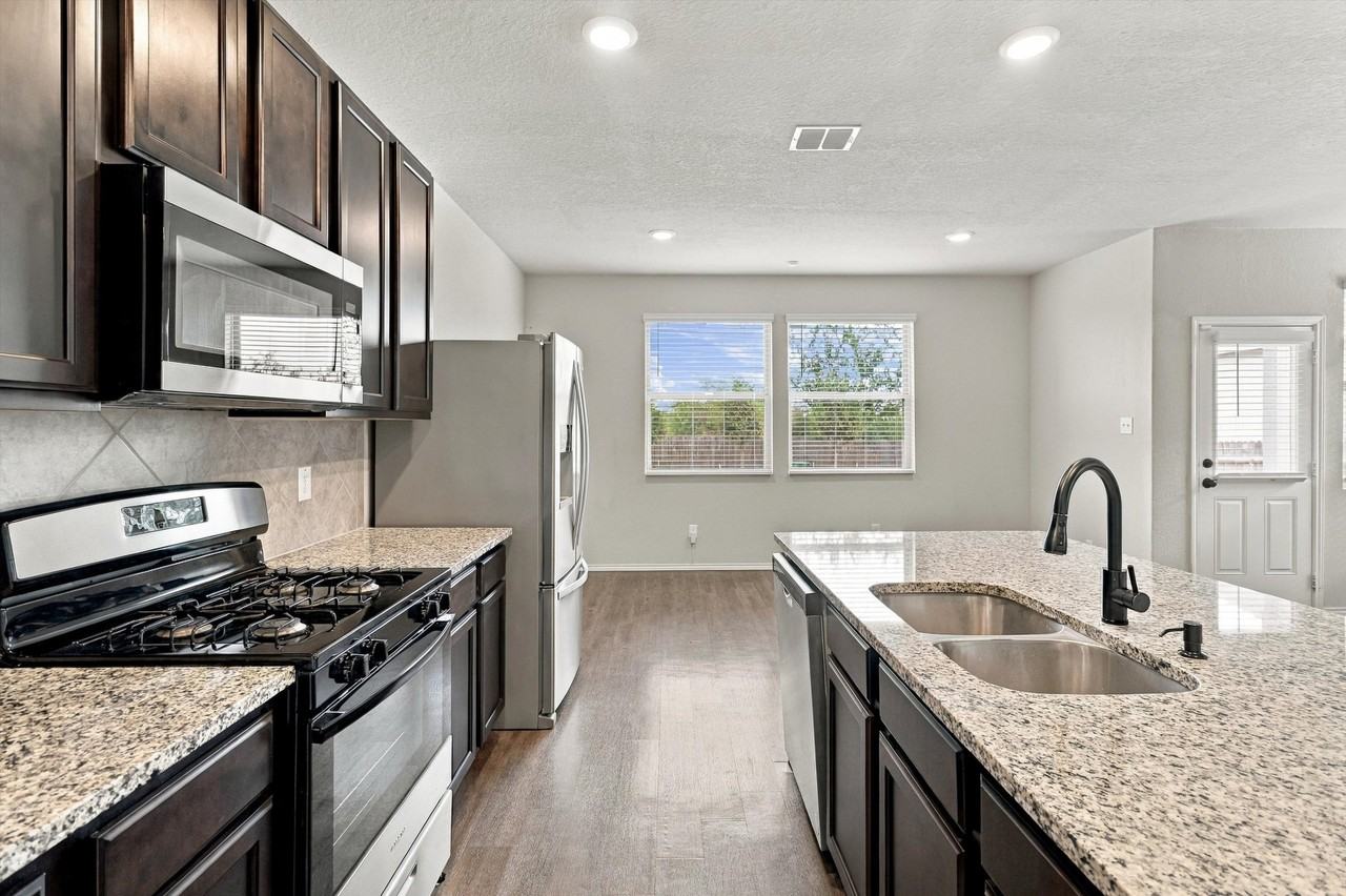 5106 Sandstone Way #1 - Photo 5 of 10