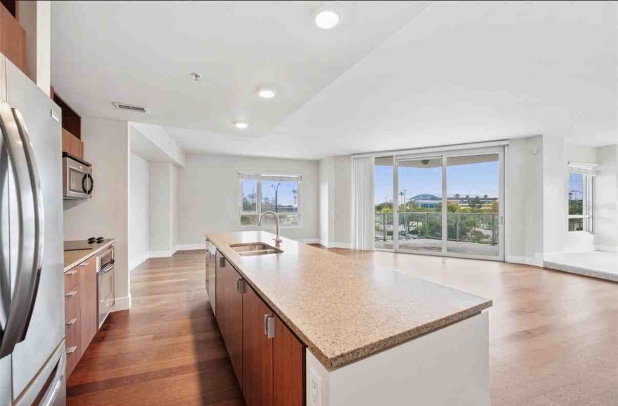 912 Channelside Drive - 1Unit 2310 #1 - Photo 3 of 15