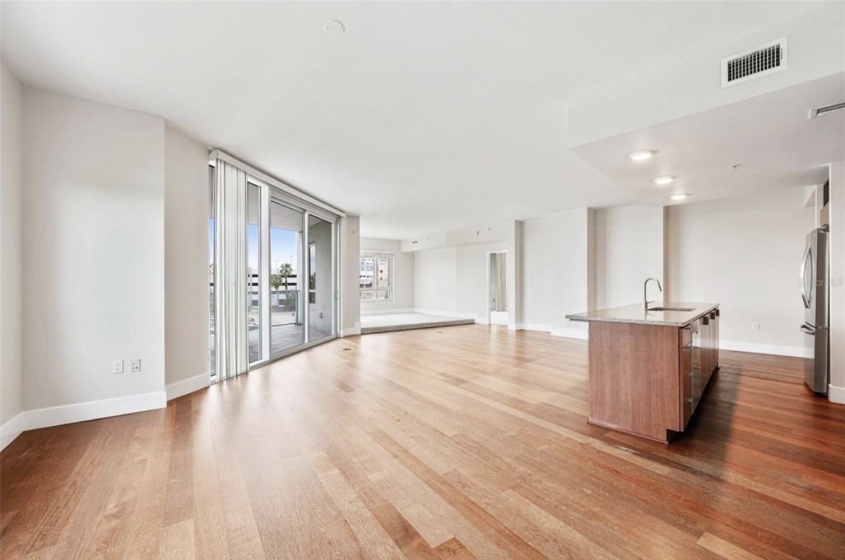 912 Channelside Drive - 1Unit 2310 #1 - Photo 7 of 15